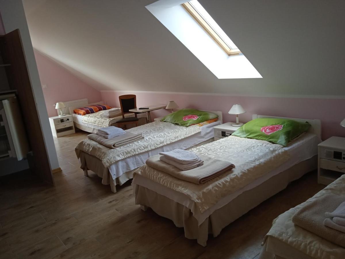 Agrostok Noclegi Agroturystyka Strzelce Gorne Exteriör bild